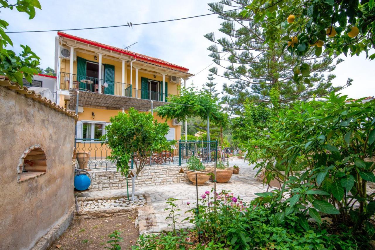 Arthur House Longos  Bagian luar foto
